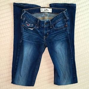 Size 00R Hollister w24 l33 jeans